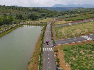 Lô đất 6x20m trong khu nghỉ dưỡng đẹp, gần vòng xoay cao tốc 2.5km. sổ hồng sẵn 9 chủ sang tên ngay
