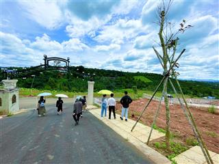2 lô cặp 260m2 ngang 10m full thổ cư toàn phần. sổ hồng riêng ngay khu dân cư giáp phường 1,bảo lôc