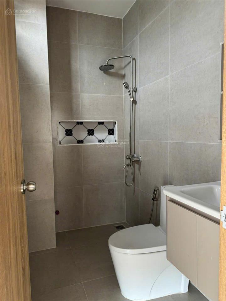 Căn hộ studio ban công full nội thất ngay nguyễn thái sơn  gần vòng xoay nguyễn kiệm