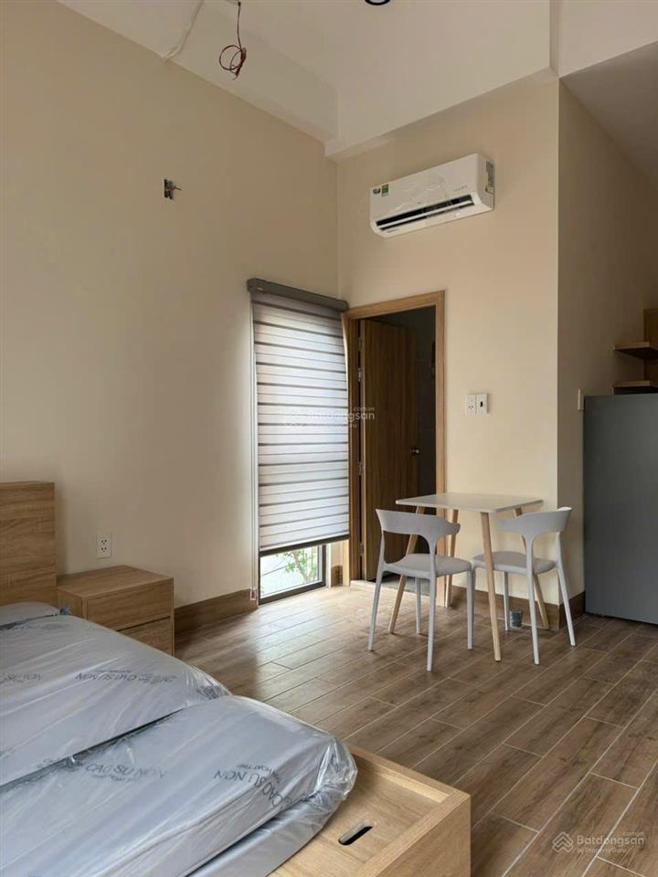 Căn hộ studio ban công full nội thất ngay nguyễn thái sơn  gần vòng xoay nguyễn kiệm