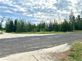 Lô góc ngã tư đi cù lao mái nhà