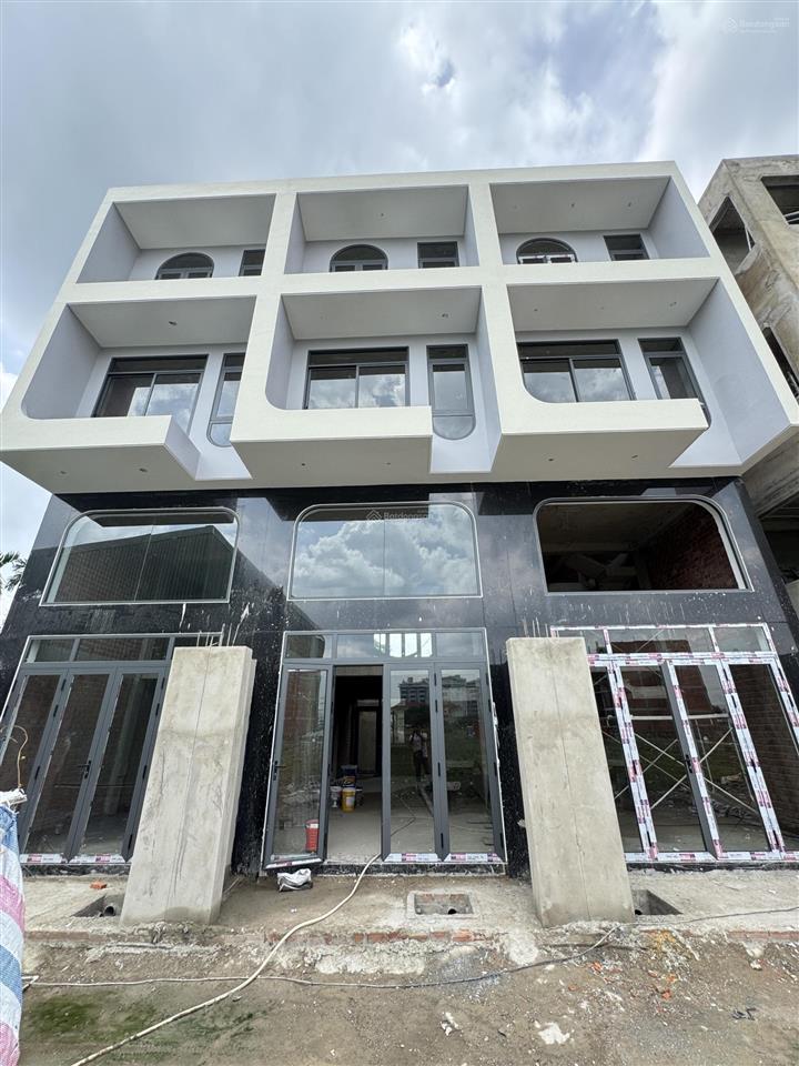 Bán nhà 4 tầng sổ riêng, xây mới, kề hiệp bình phước, tp thủ đức chỉ nhỉnh 4 tỷ