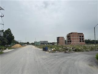 Chính chủ bán đất lô góc 2 mt đường lớn kề chợ đầu môi, full thổ cư  sổ hồng riêng  xem ngay