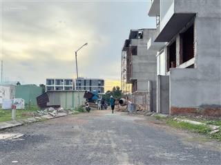 Bán đất thủ đức  chính chủ, sổ hồng riêng, thổ cư  kdc đồng bộ  đường xe tải tránh  giá rẻ