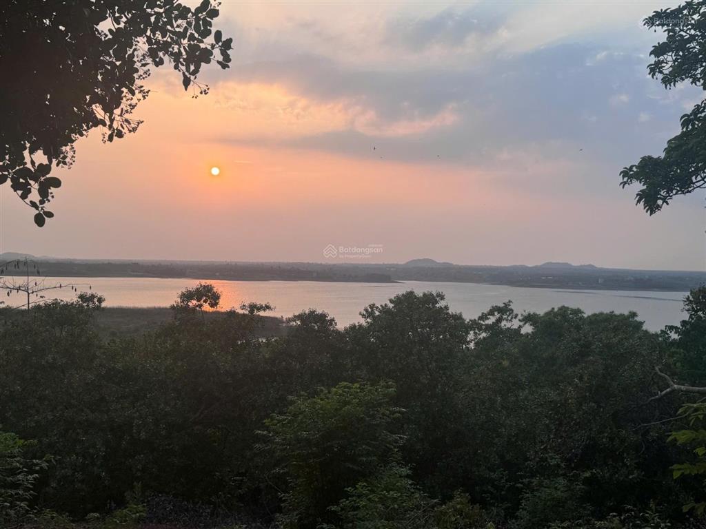 Bán 5011m2 đất xuyên mộc, view hồ rất đẹp, giá chỉ 760tr / sào. (3,5 tỷ nguyên sổ)