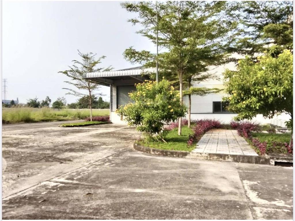 Bán đất 18.200m2 + nhà xưởng 5.300m2 mới 100%, hạ tầng, nội thất đầy đủ. trả tiền 1 lần đến 2065.