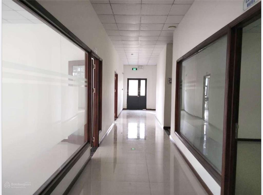Bán 1,8 ha đất kcn + sẵn nhà xưởng 4.400m2 + văn phòng 1.200m2, mới 100%, trả tiền 1 lần đến 2065.