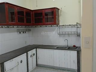Nhà 1 trệt 1 lầu, 2 phòng ngủ, giá 1.9 tỷ, hẻm lê hồng phong, phường phước hải, nha trang