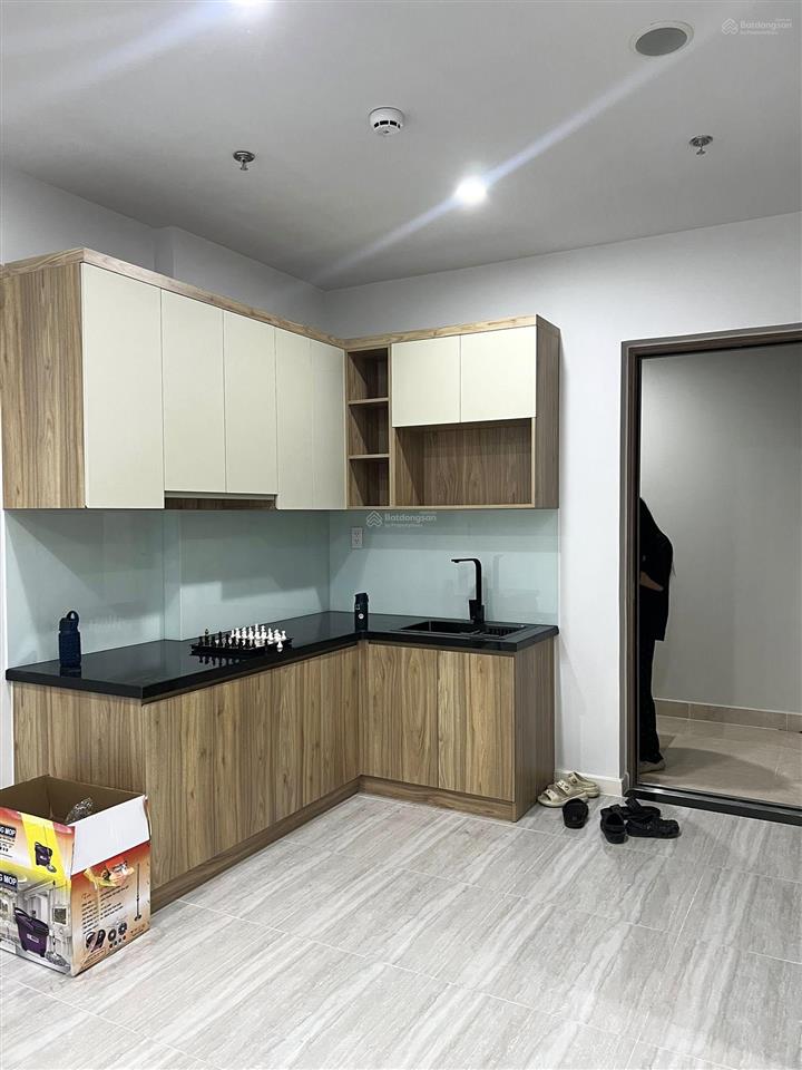 Bán bcons polaris, căn góc, tầng đẹp 61m2, view "không ồnkhông bụi", giá tốt!!