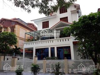 Bán gấp biệt thự linh đàm đang kinh doanh tốt, đường to rộng 15 m giá 40 tỷ, 200m2,  0965 986 ***