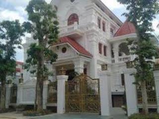 Chính chủ bán biệt thự linh đàm, đường rộng, gần hồ linh đàm, dt 250m2, giá 45 tỷ,  0965 986 ***