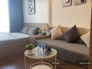 Bán studio imperia 2 s 28,1m2 full đồ nt cao cấp. view hồ đẹp nhất. giá 2.2 tỷ bp  0392 969 ***