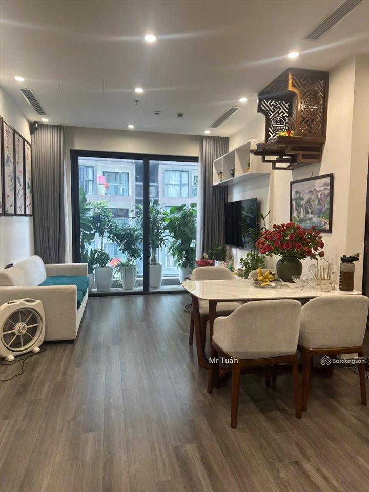 Bán chcc the tonkin 2 vinhomes smart ,giá 4,12 tỷ, 49m2, 1pn, 1wc, view đẹp. tuấn 0392 969 ***