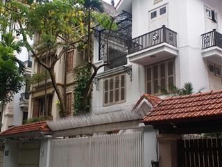 Cho thuê biệt thự trung hòa 145m2, 4 tầng làm văn phòng công ty, trung tâm dạy học