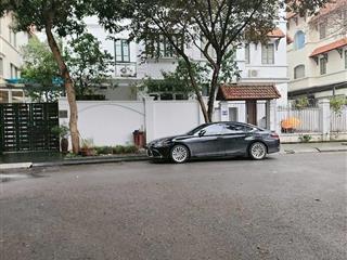Cho thuê biệt thự Thành phố Giao Lưu, 205m2, 4 tầng, làm văn phòng đẹp