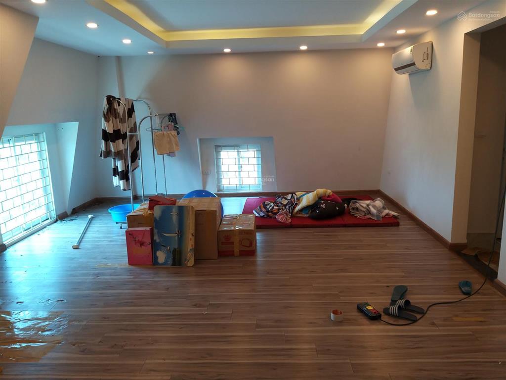 Cho thuê biệt thự kđt mỹ đình  200m²  4 tầng, nhà đẹp, vào ngay