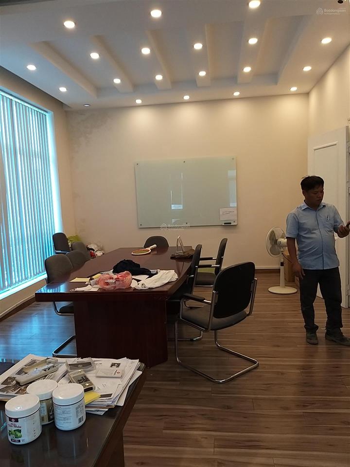 Cho thuê biệt thự kđt mỹ đình  200m²  4 tầng, nhà đẹp, vào ngay