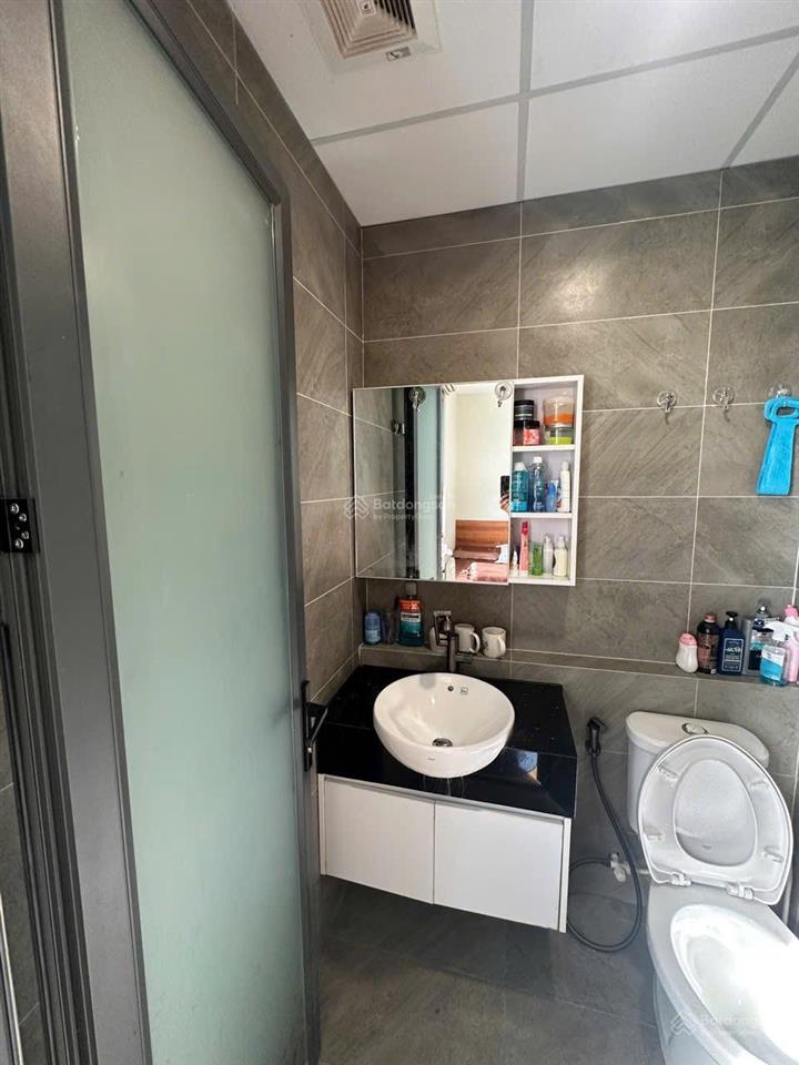 Bán căn hộ khu dân cư vĩnh lộc a. dt 40m2 vsàn gỗ. tặng nội thất giá chỉ 860tr. không phát sinh.