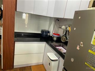 Bán nhà ở tại chung cư dglod. dt 40m2. gồm 1pn1wc. sàn gỗ, tặng nội thất. giá 860triệu.ở liền