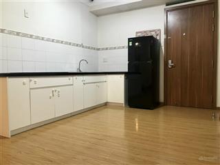 Cho thuê căn hộ flora anh đào ở liền. có máy lạnh, bếp âm.dt 55m2 gồm 1pn+1. 1 vs. giá 7,5triệu