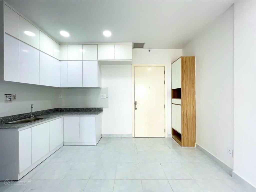 Căn hộ c/c d'gold tại hl80diện tích 56m2 2 pn 2 wc lô gia giá bán 1,450 tỷ không phát sinh thu