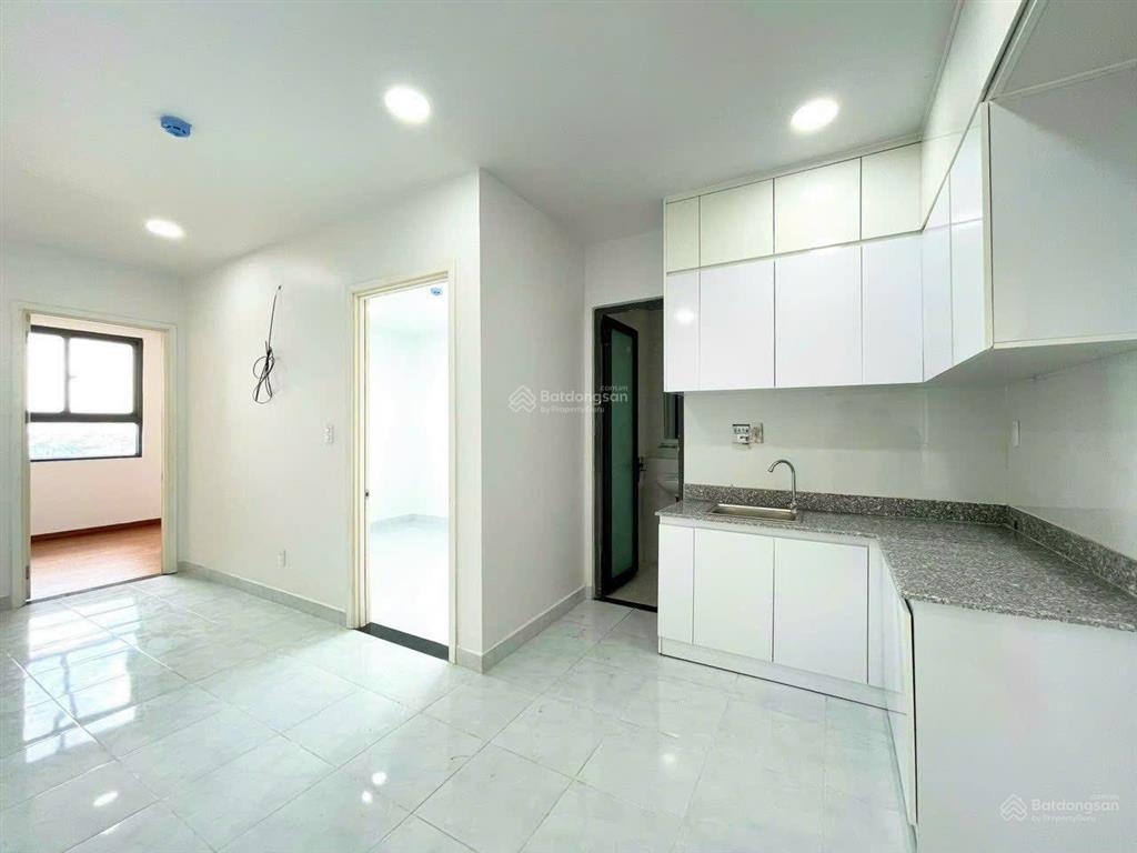 Căn hộ c/c d'gold tại hl80diện tích 56m2 2 pn 2 wc lô gia giá bán 1,450 tỷ không phát sinh thu