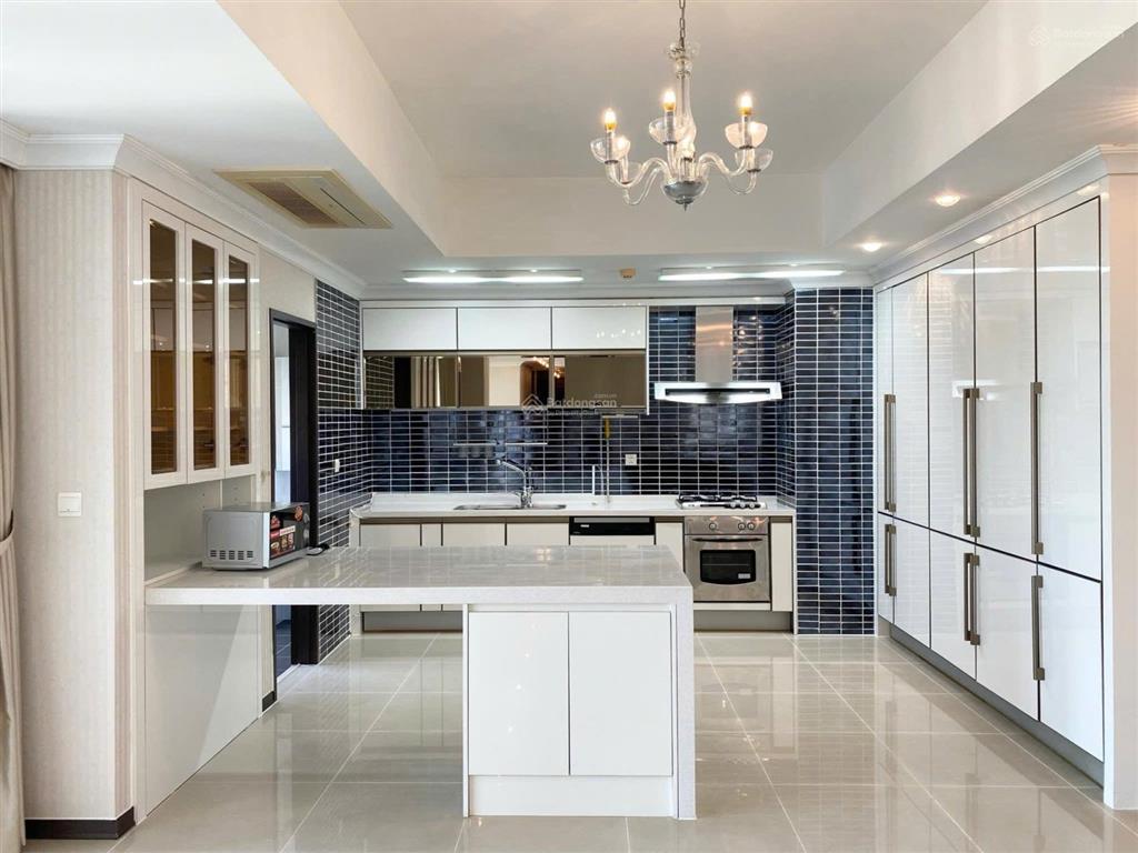 Bán sky villa 232m2, ngay dưới penthouse, nội thất hàn quốc siêu đẹp tại imperia an phú