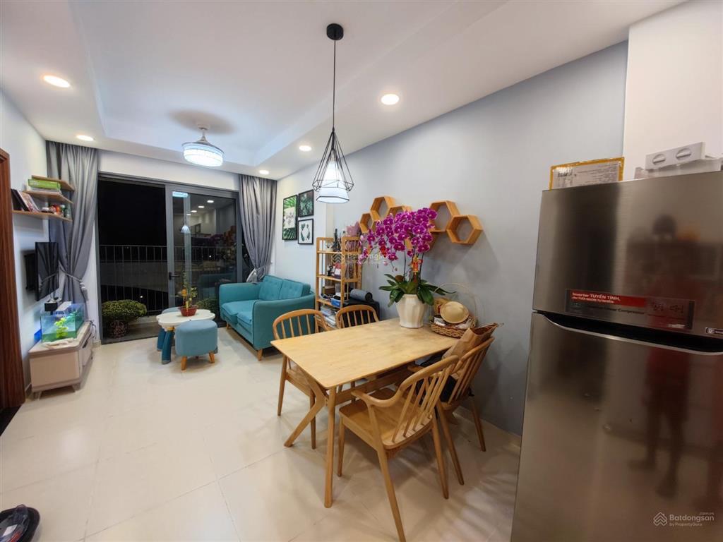 Căn 68m2 the pegasuite  nt cơ bản có máy lạnh, bếp, tủ lạnh máy giặt và một số đồ gỗ giá thuê 11,5