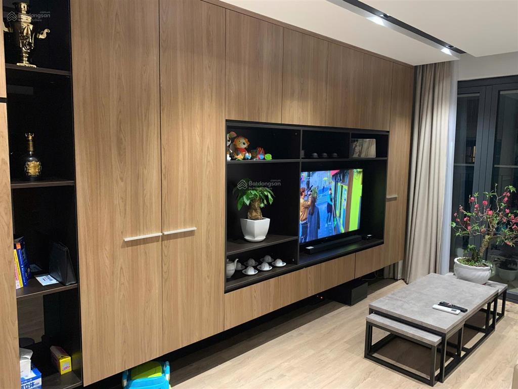 Tôi chính chủ bán căn hộ ban công nam view thẳng hồ ngoại giao đoàn tầng trung bán cho người mua ở