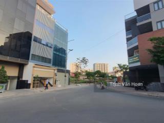 Đất mặt tiền vành đai tây  100m2  25 tỷ  0908 947 ***