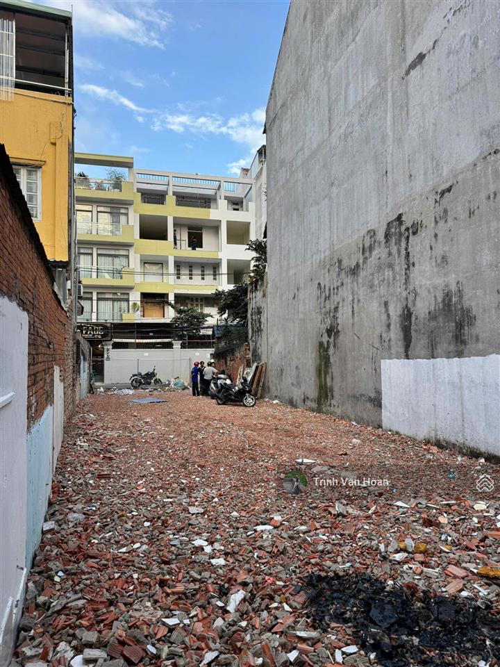 200m2 đất mặt tiền kinh doanh 7 tầng gần xuân thủy  0908 947 ***