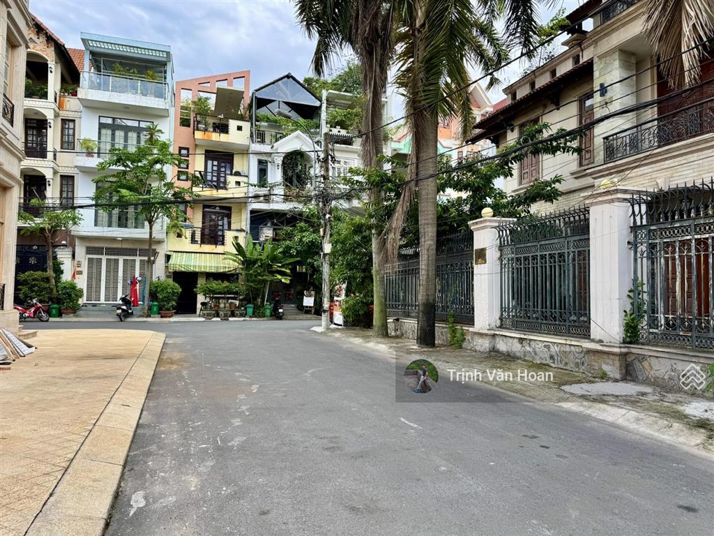 Đất biệt thự trực diện công viên  173m2  0908 947 ***