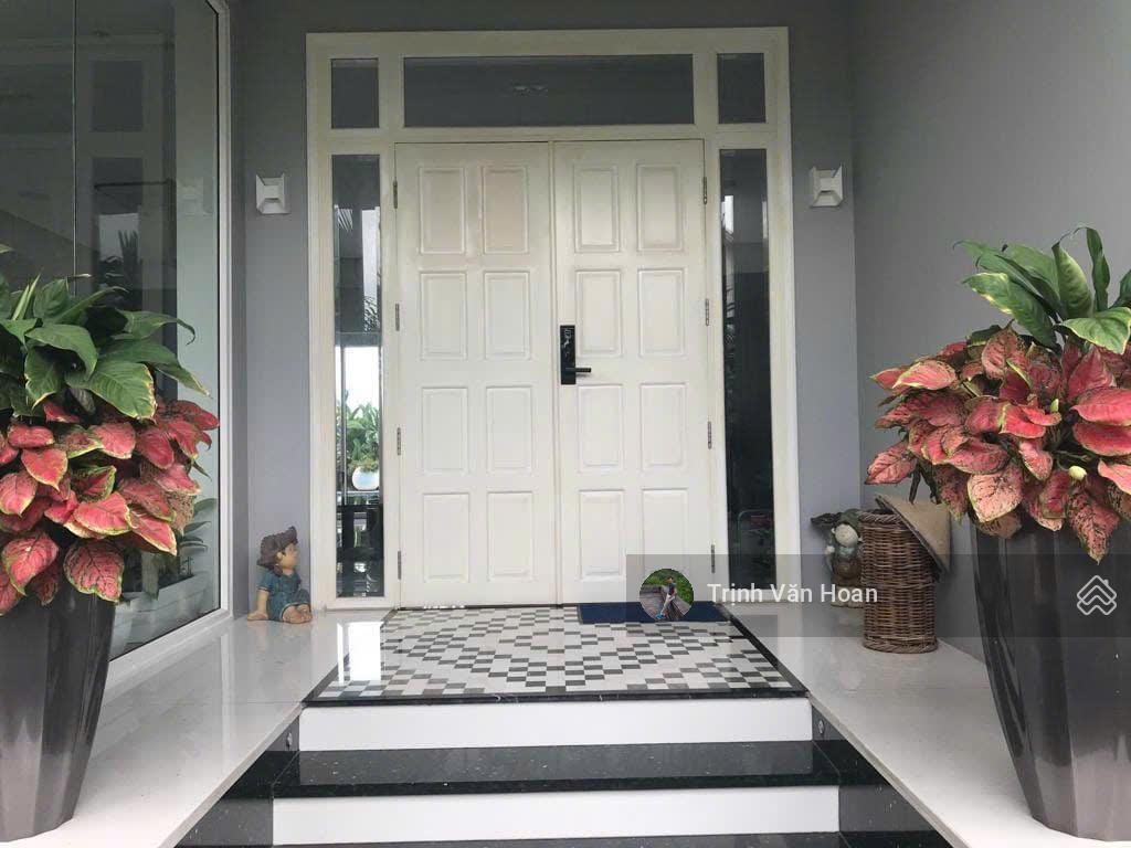 Biệt thự thảo điền gần sông sg  214m2  50 tỷ  0908 947 ***