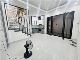 Bán nhà tôn đức thắng 40m2 nhỉnh 7 tỷ  ở ngay  ngõ thông  tt đống đa  sổ vuông đẹp như hoa hậu