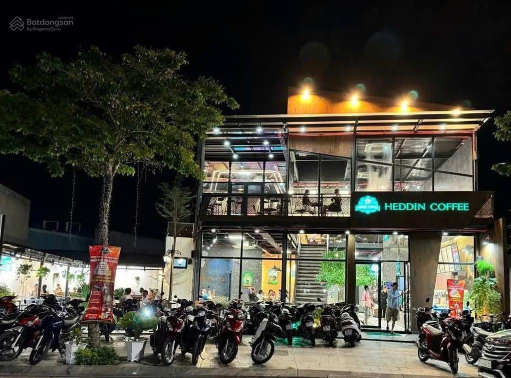 Bán nhà mặt phố 195m2, 11,15 tỷ tại khu nhà đại lộ đông tây đang cho thuê 20tr/tháng