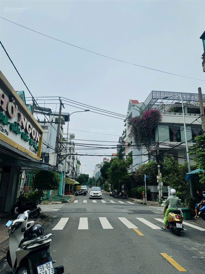 Bán nhà mặt phố trần quang quá 8x20m 1 lầu, 18,7 tỷ , ngay ngã 4 lbb hòa bình