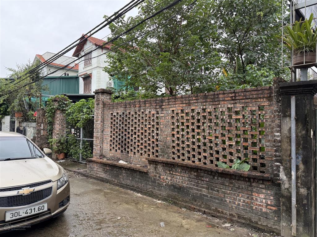 200m2 đất lô góc mặt tiền 10m sđcc đường thông xe 16c tại phường long biên tp hà nội giá 85tr/m2