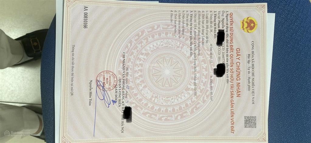 60.5m2 đất sổ đỏ tại cự khối tp hn đường xe vf3 vào cách ô tô tránh 50m giá 6.3tỷ   0902 132 ***