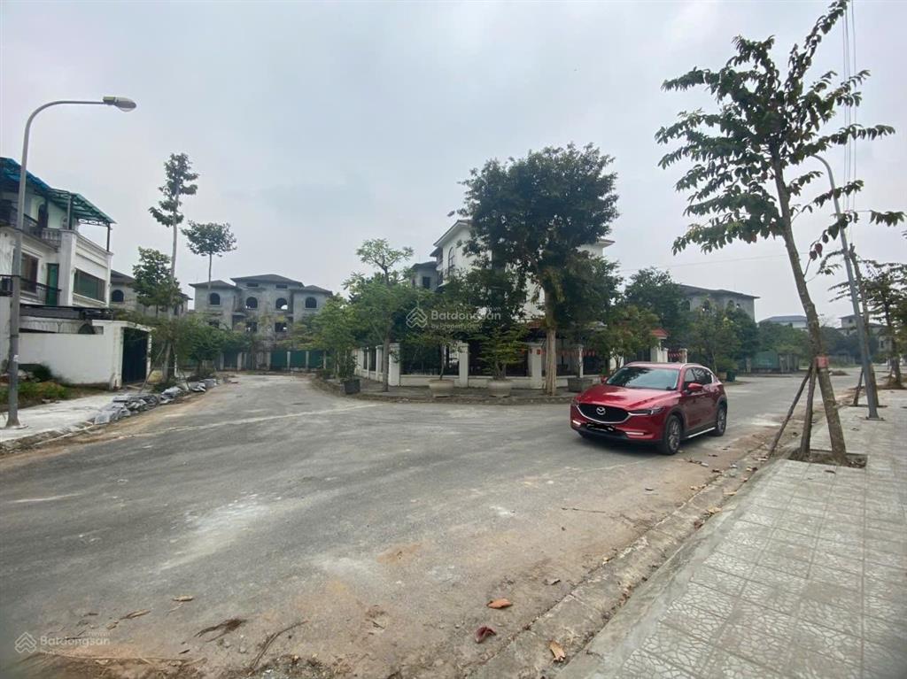 Bán gấp biệt thự tt10 nam an khánh, dt 402m2 lô góc, sđcc, giá chỉ 5x tỷ