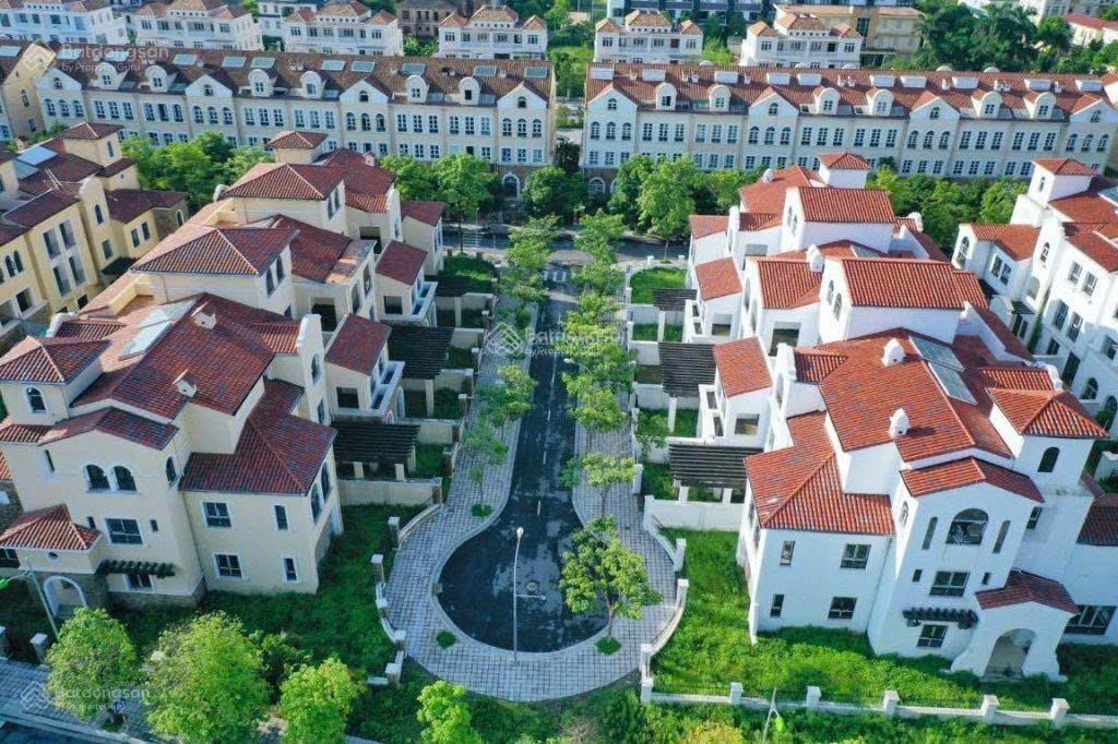 Giá hời! bán gấp nhà vườn 210m2 kđt vista lago, sẵn sổ, giá siêu mềm chỉ 38 tỷ
