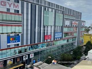 Bán nhà 2 mt hẽm xe hơi 12m 839 lê hồng phong p12.q10 dt8x20m giá 35 tỷ kết cấu 3 lầu .