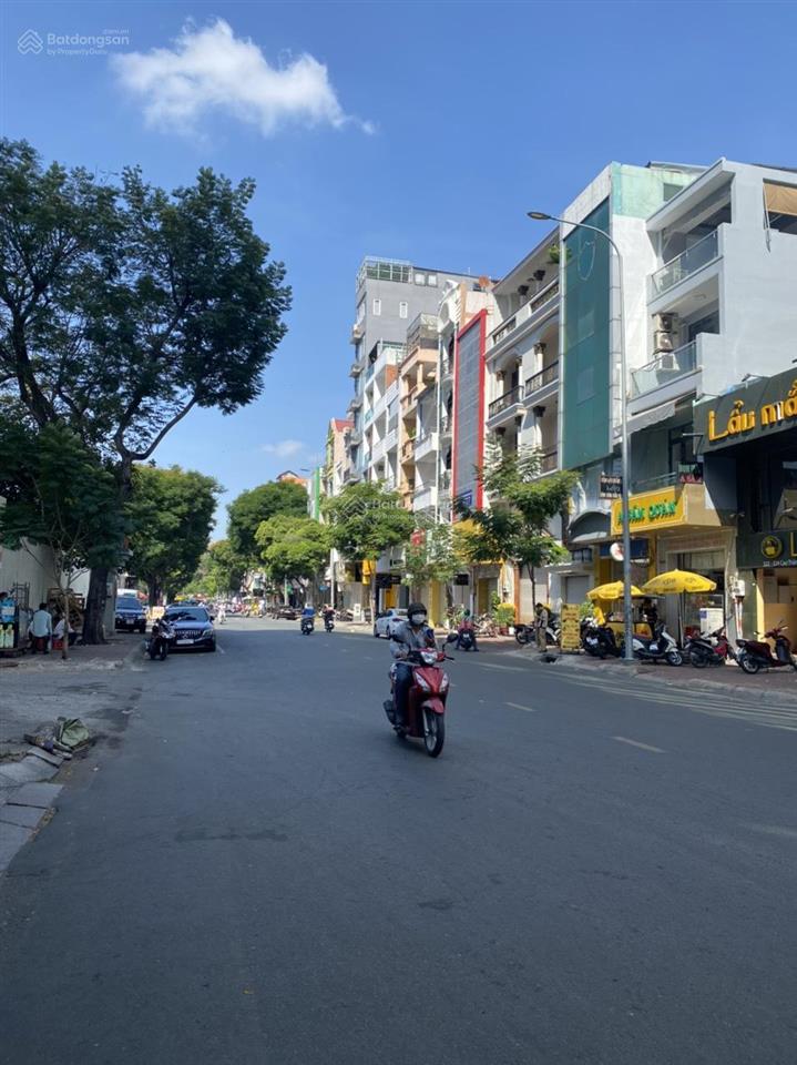 Cho thuê nhà mặt tiền 1 trệt, 4 lầu, 63 đường trường sơn quận 10 dt 4.2x11m giá thuê 30tr/th