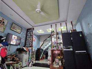 Nhỉnh 3ty có nhà shr 4,2x8 đúc 1 lầu 2pn sát nguyễn thị kiểu q12, về gò vấp chỉ 3p