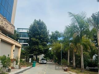 Bán lô đất đẹp dự án huy hoàng, lô góc đối diện công viên 10x20m ngay tt hành chính  0913 162 ***