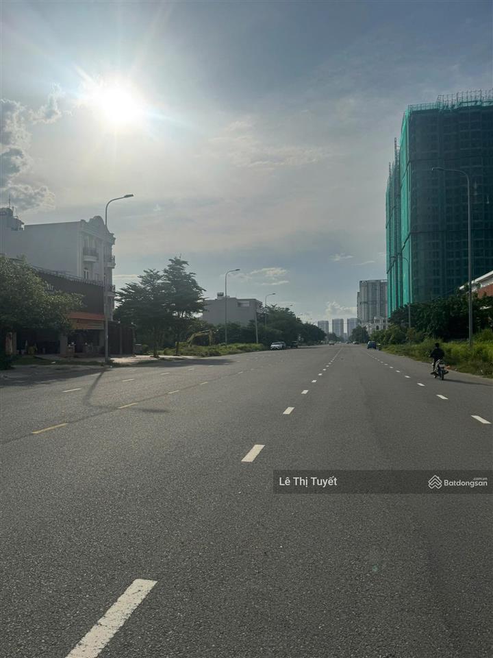 Bán nhanh lô đất da phú nhuận 2thạnh mỹ lợi mặt tiền đường trương văn bang, 7.1x19m, giá 330tr/m2