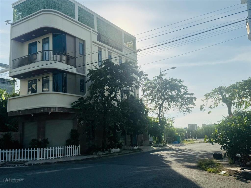 Chính chủ bán nhà góc 2 mt phạm thực duật  thạnh mỹ lợi, có thang máy, nhà đẹp sang trọng