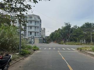 Chính chủ bán nhanh lô đất cát lái mặt tiền đường 12m, gần trường đại học, giá 60tr/m2 sổ đỏ