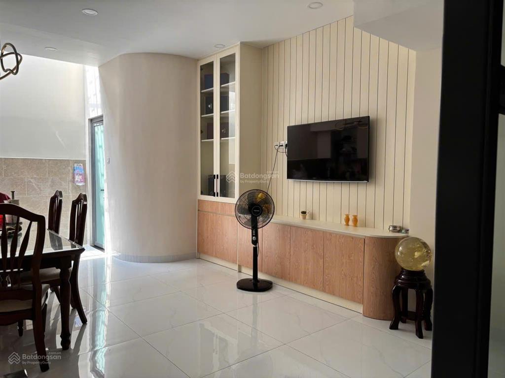 Nhà phố 5,7x17,5m khu da số 1 thạnh mỹ lợi có thang máy, gara ô tô, nội thất đầy đủ, giá 19,5 tỷ