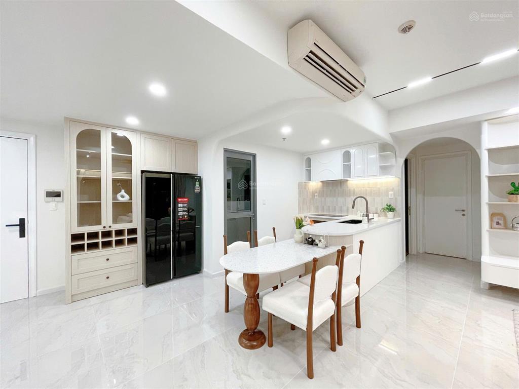 Bán căn hộ 3pn tháp t5 dự án masteri thảo điền, hỗ trợ vay 80%.  0936 721 *** mr. hoài