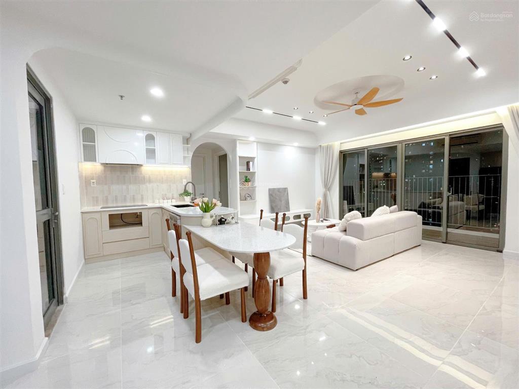 Bán căn hộ 3pn tháp t5 dự án masteri thảo điền, hỗ trợ vay 80%.  0936 721 *** mr. hoài